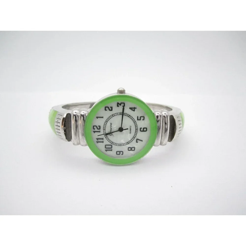 Women's Geneva Quartz WR Analog Dial Causal Round Bangle Watch (E491)
